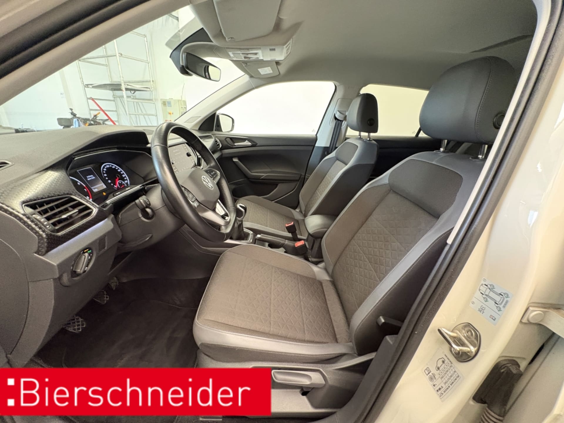 Volkswagen T-Cross Style