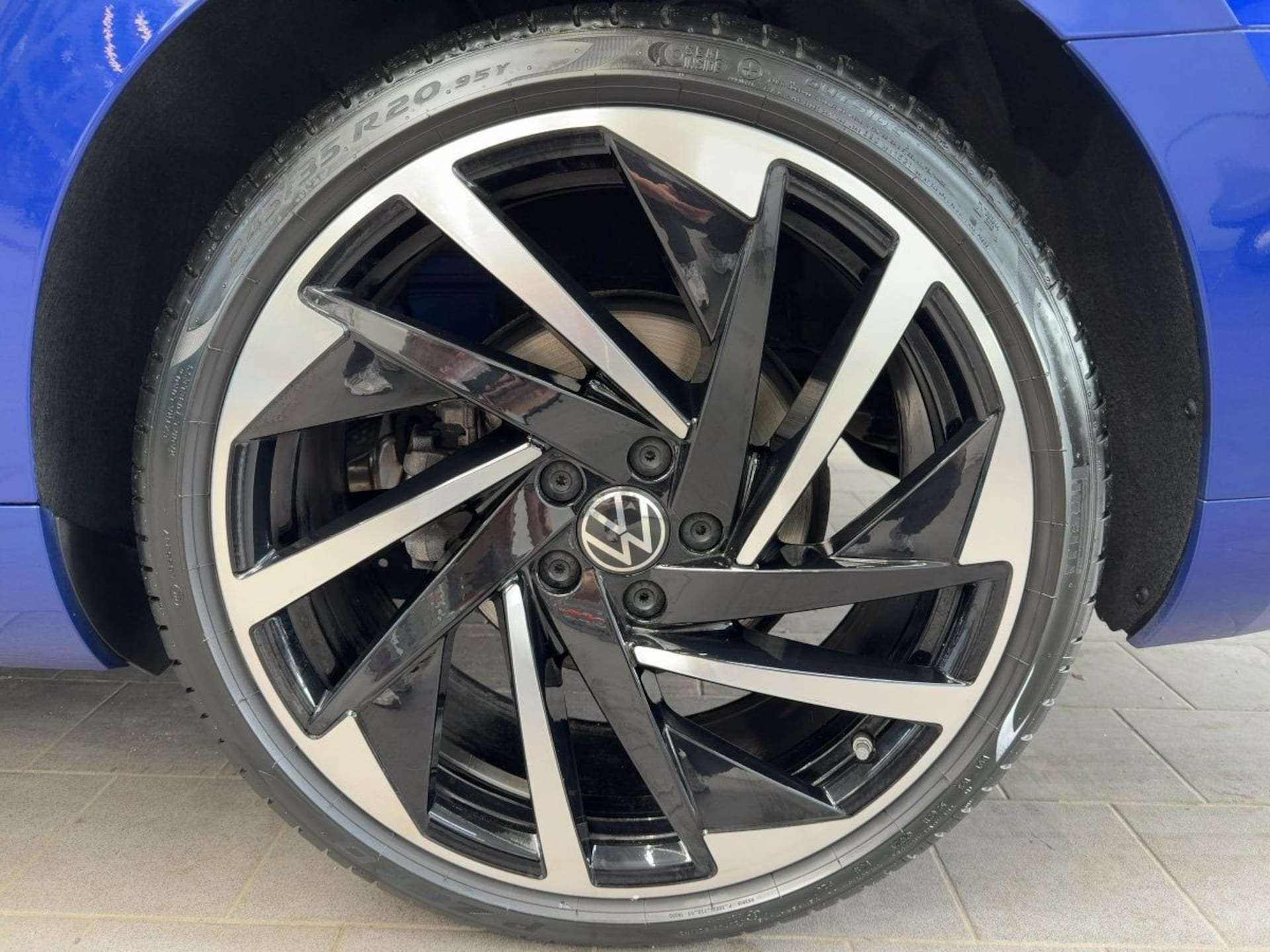 Volkswagen Arteon R-Line