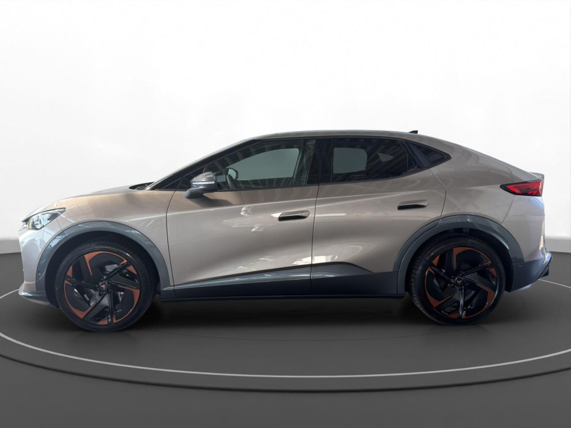 CUPRA Tavascan VZ