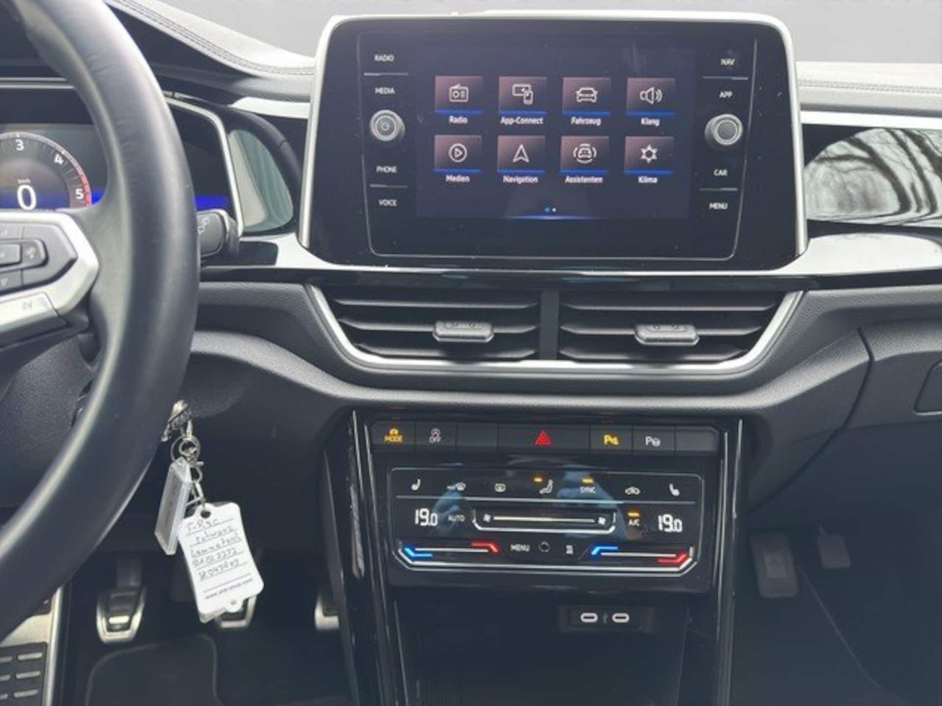 Volkswagen T-Roc R-Line