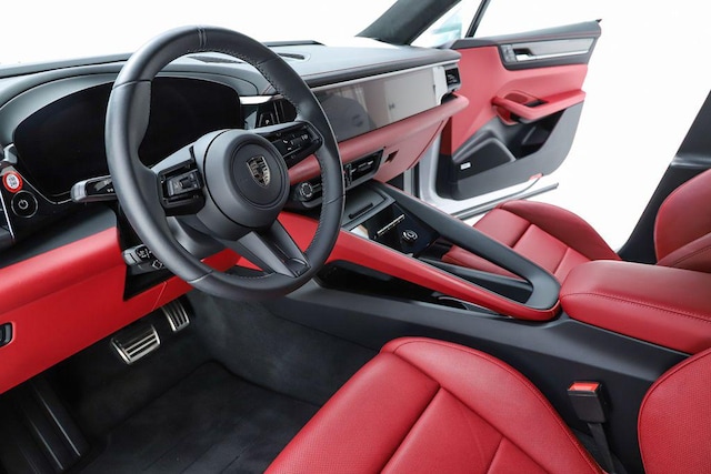 2025 Porsche Macan Electric