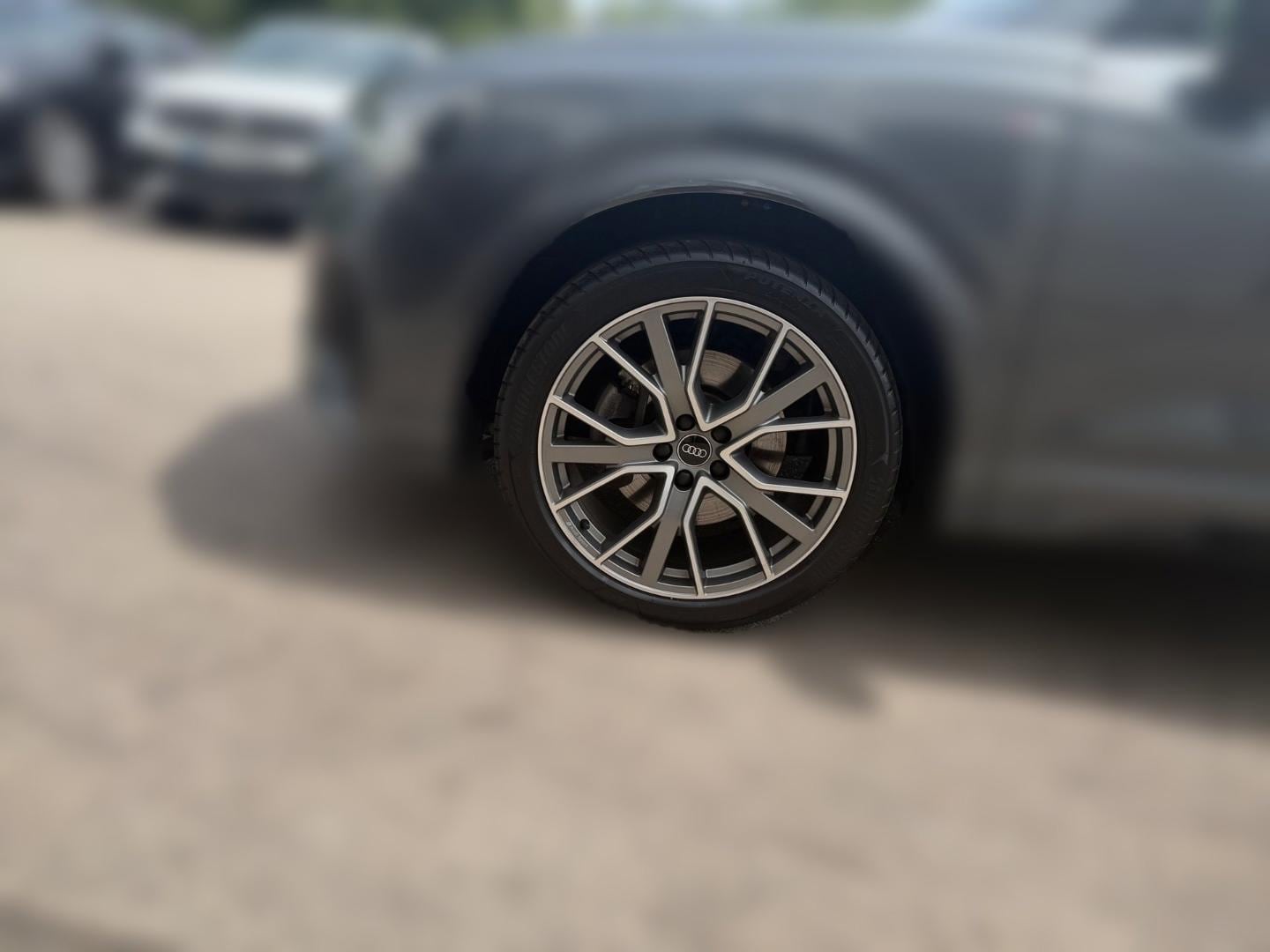 Bild über Audi Q3 Sportback S line 40 TFSI quattro S tronic - für weitere Informationen kontaktieren Sie den Audi Partner