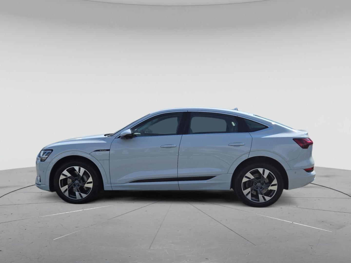 Image about Audi e-tron Sportback advanced 55 quattro