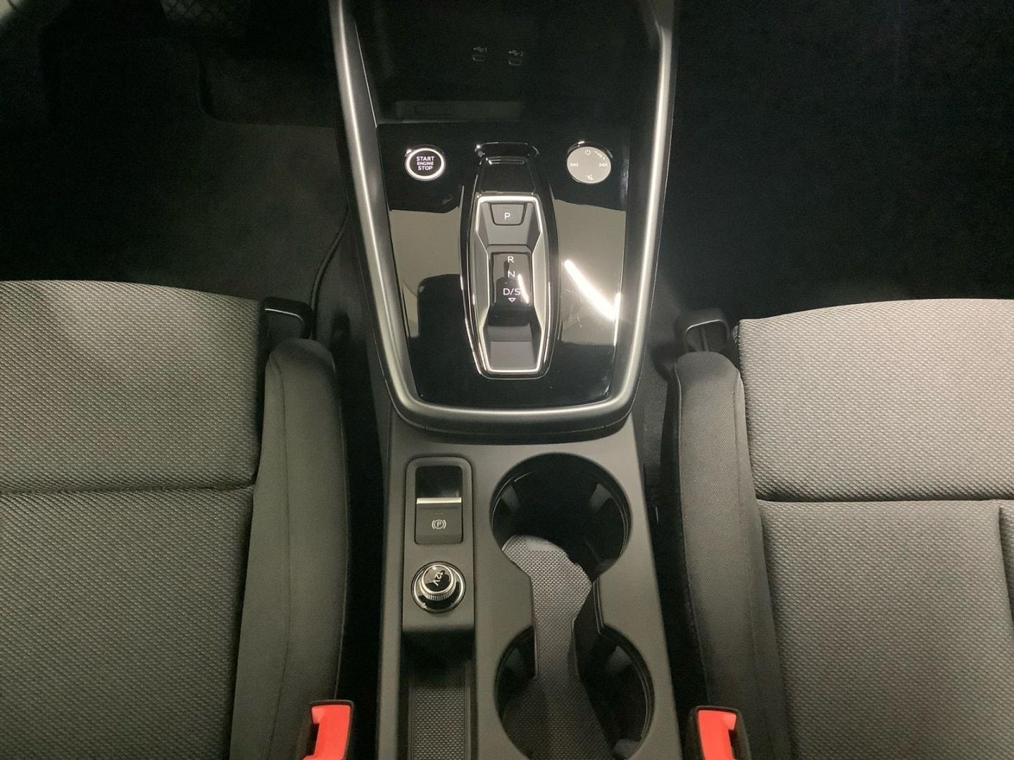 Bild über Audi A3 Sportback TFSI 110 kW S tronic - für weitere Informationen kontaktieren Sie den Audi Partner