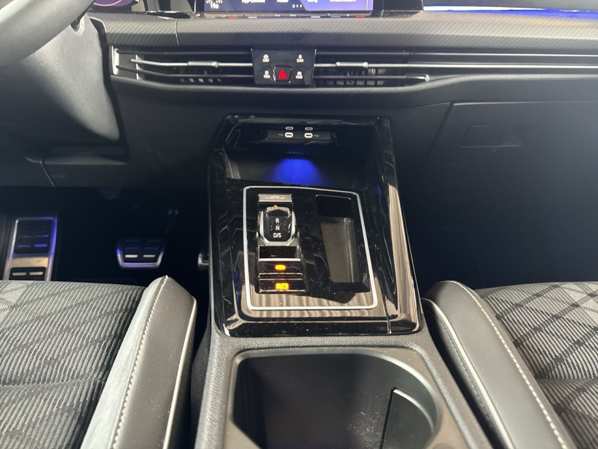 Volkswagen Golf Variant R-Line