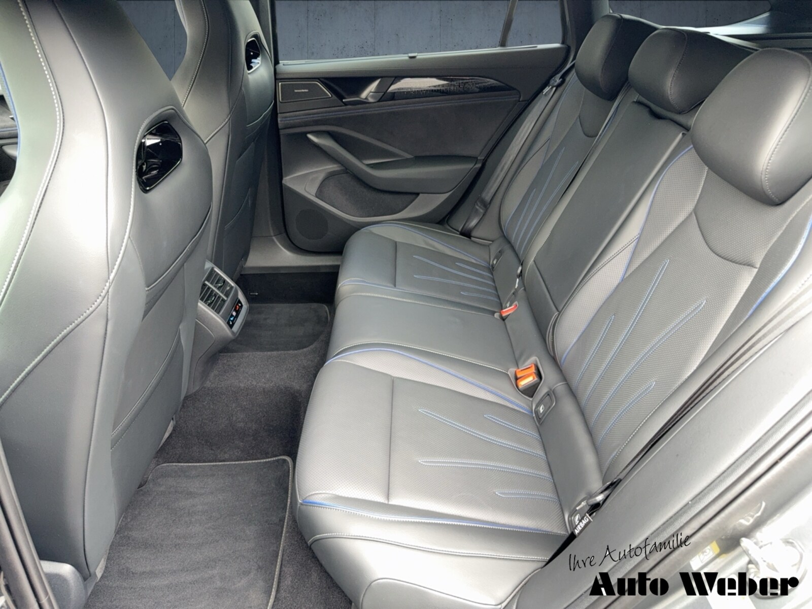 Volkswagen Passat – Bild 12
