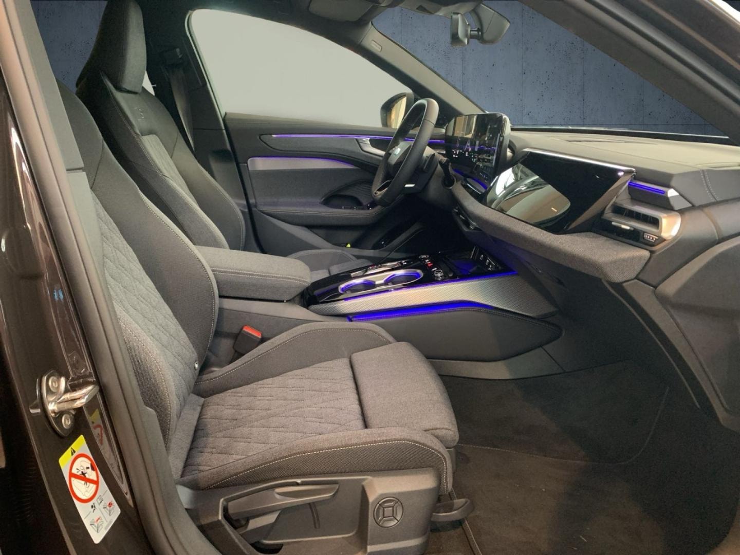 Bild über Audi A6 Avant e-hybrid edition one e-hybrid quattro 220 kW S tronic - für weitere Informationen kontaktieren Sie den Audi Partner