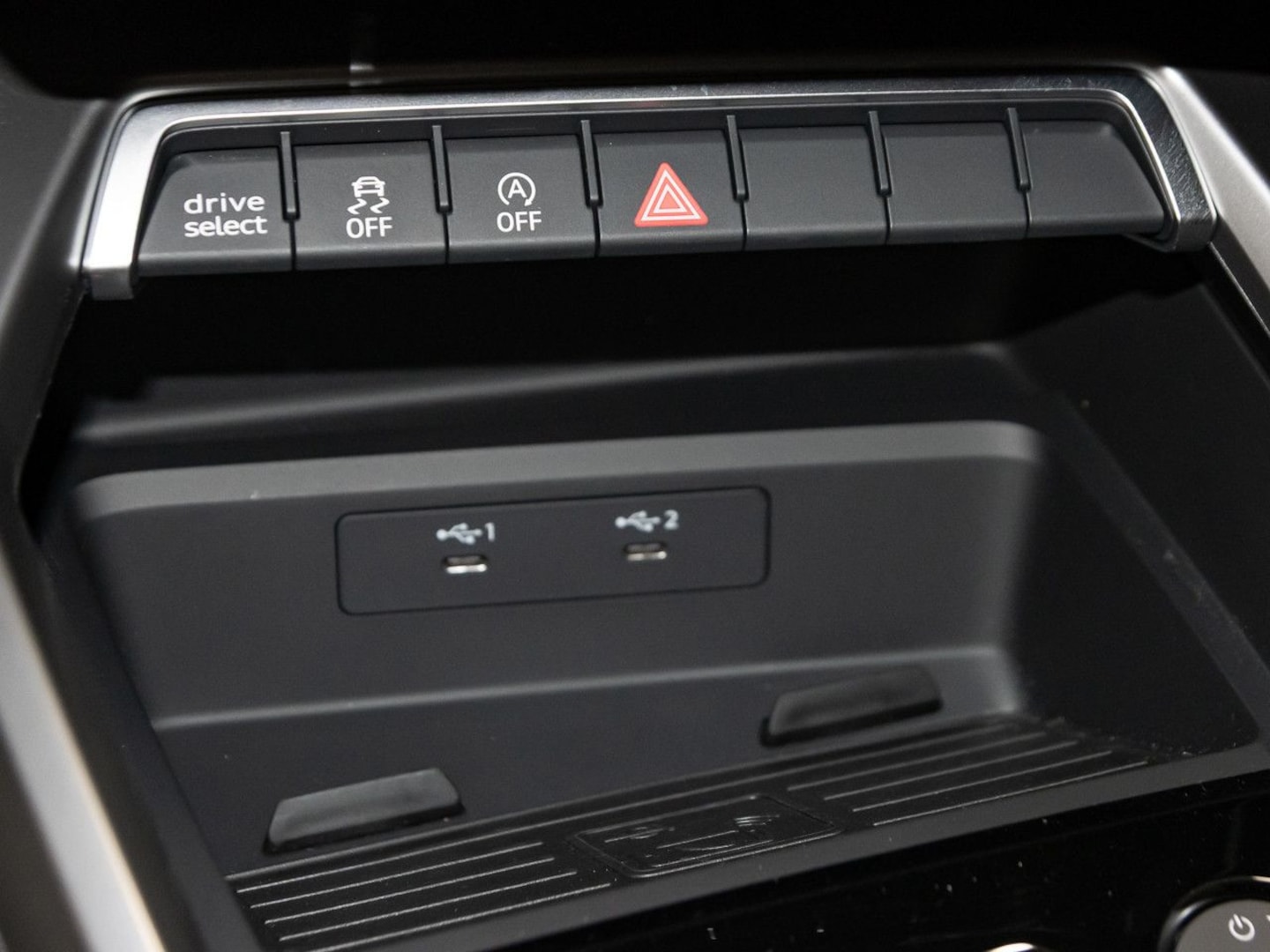 Bild über Audi S3 Limousine TFSI quattro S tronic - für weitere Informationen kontaktieren Sie den Audi Partner