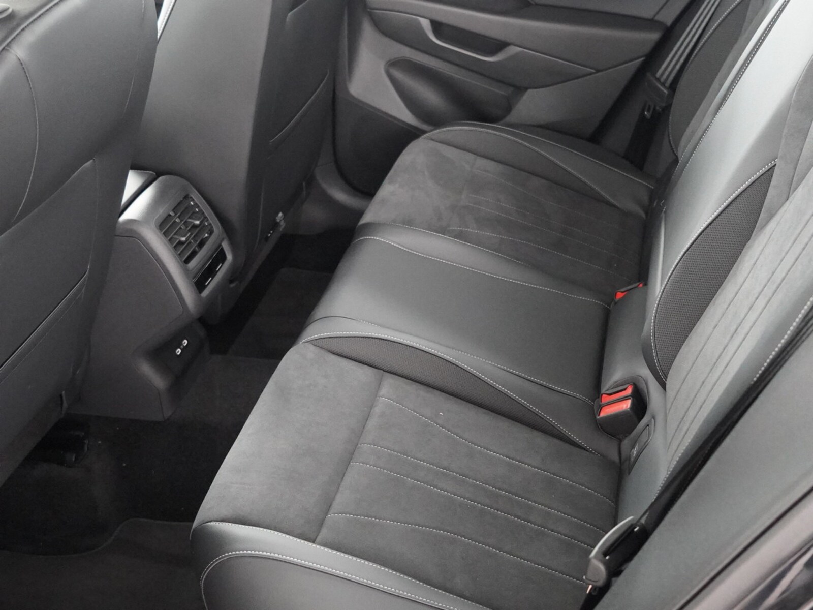 Volkswagen T-Roc – Bild 11