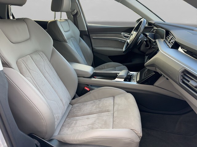 Image about Audi e-tron Sportback advanced 55 quattro