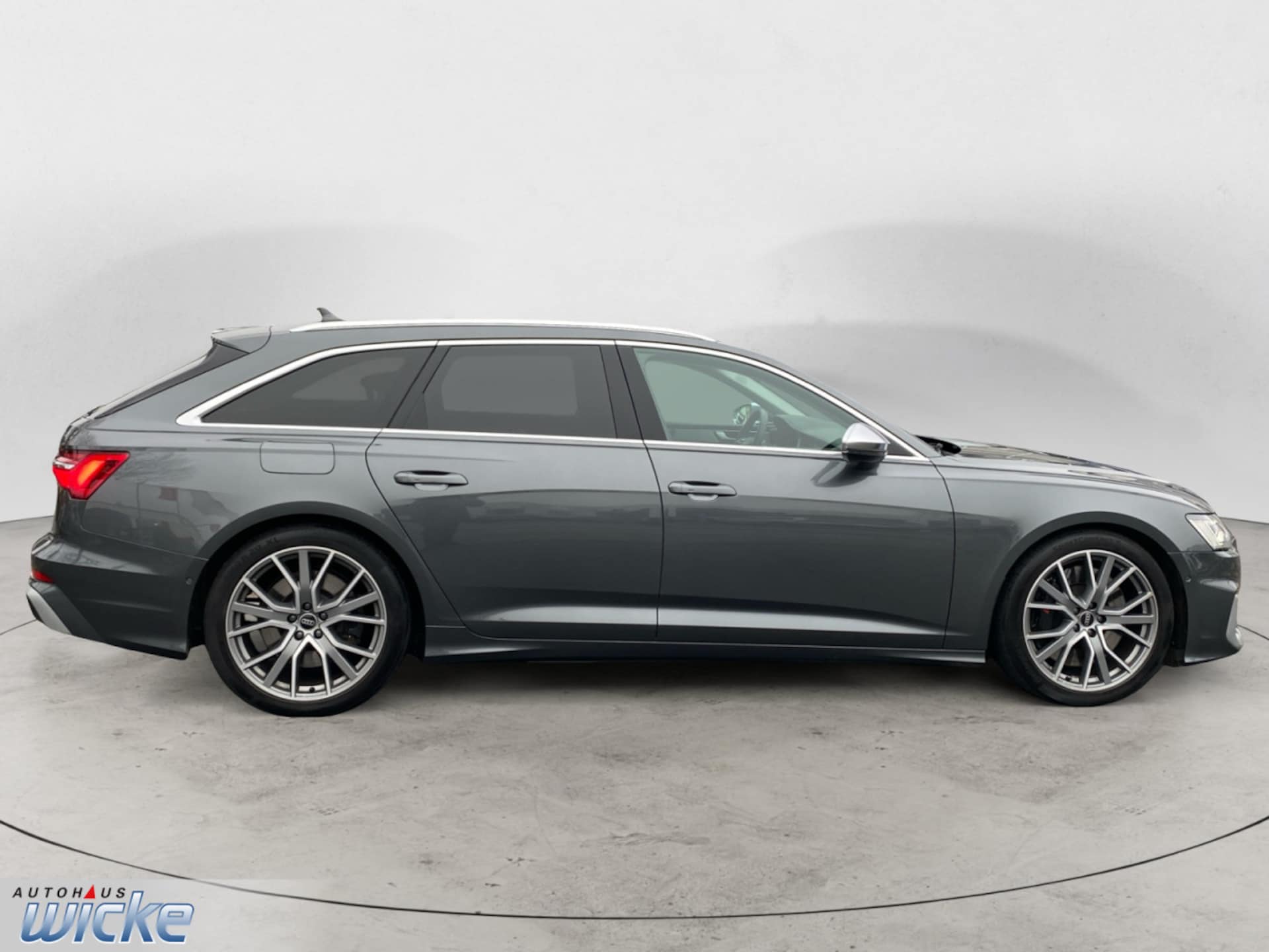 Audi S6 Avant