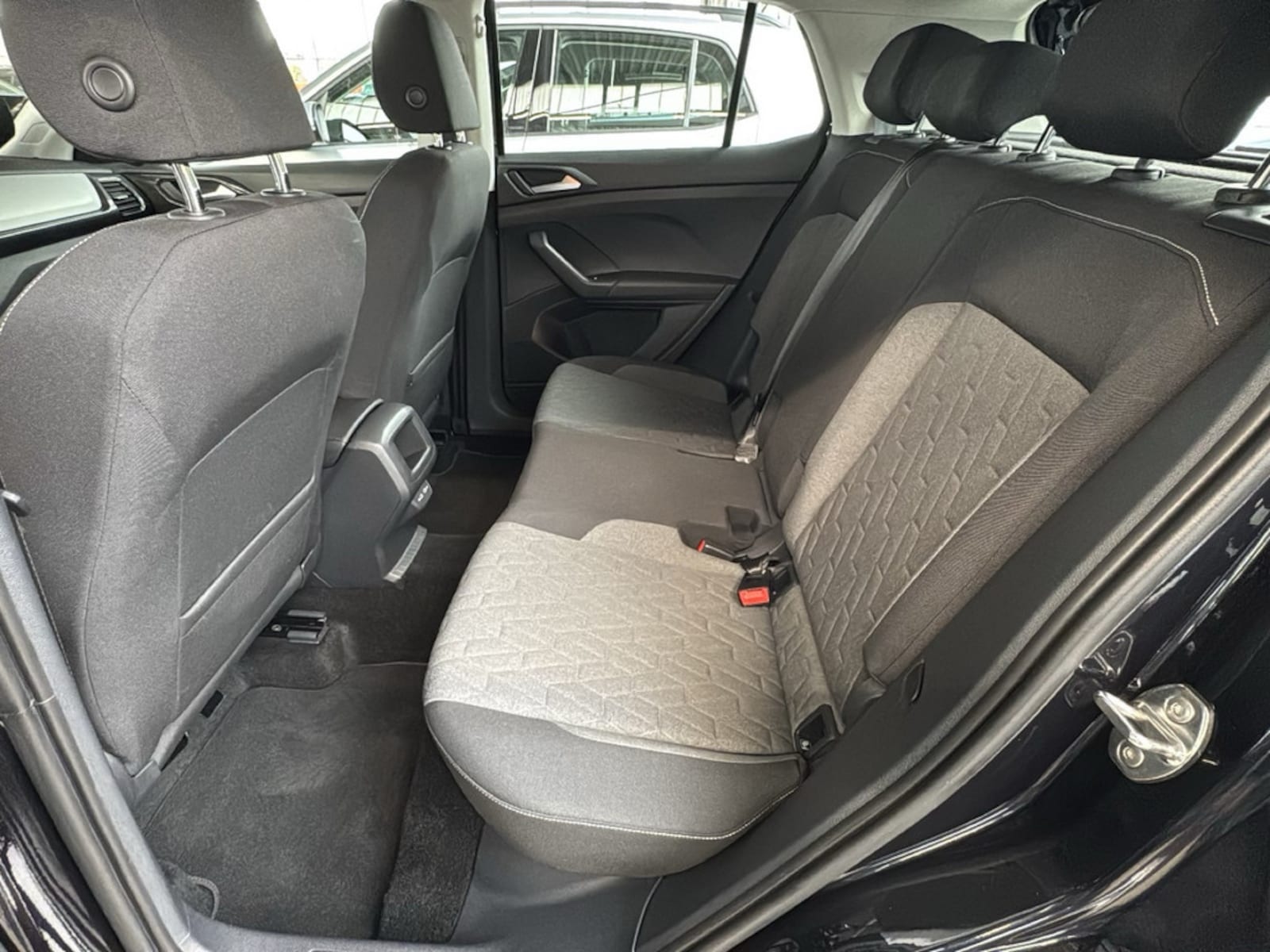 Volkswagen T-Cross – Bild 9