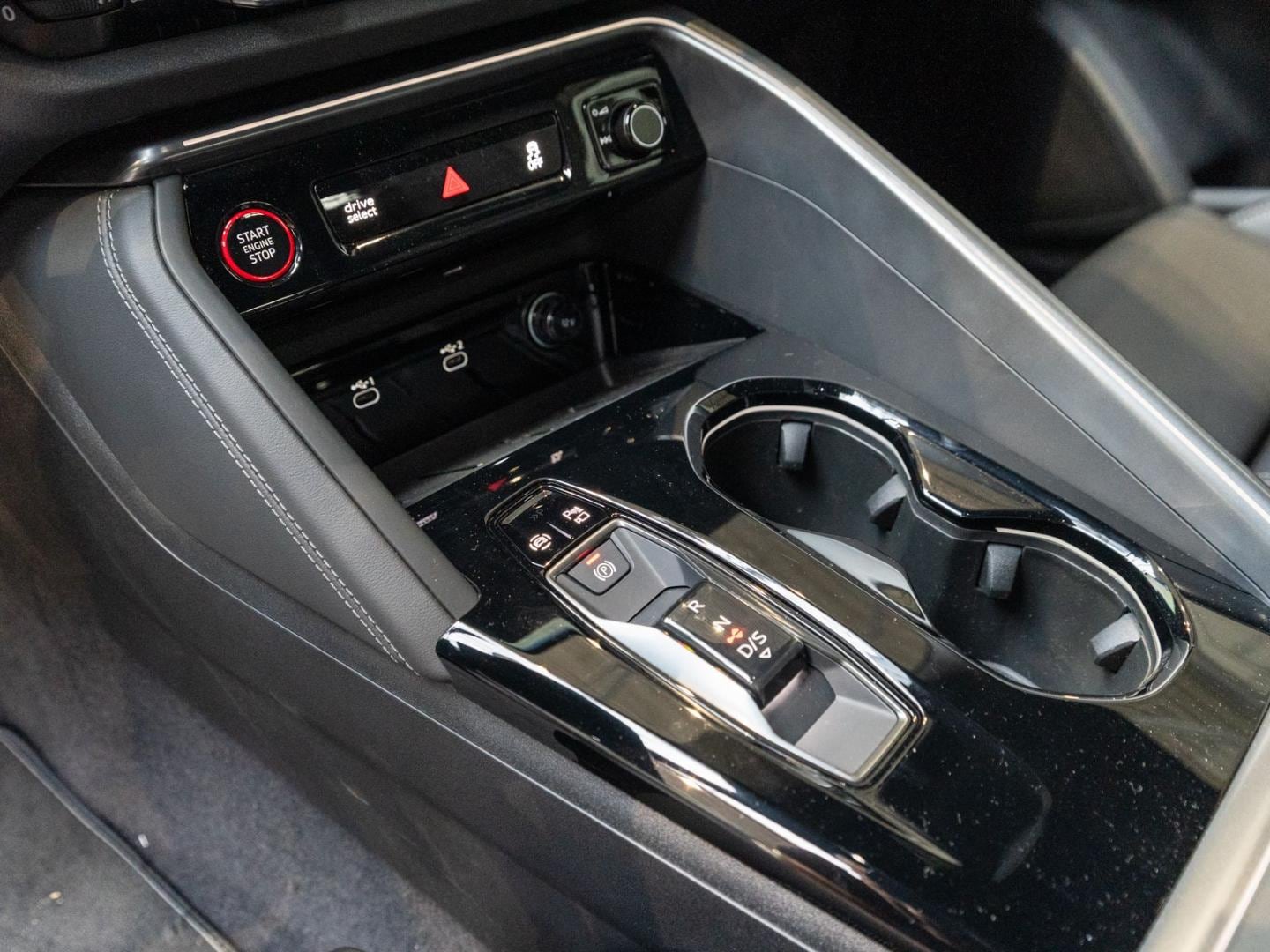 Bild über Audi Q5 Sportback TDI quattro 150 kW S tronic - für weitere Informationen kontaktieren Sie den Audi Partner