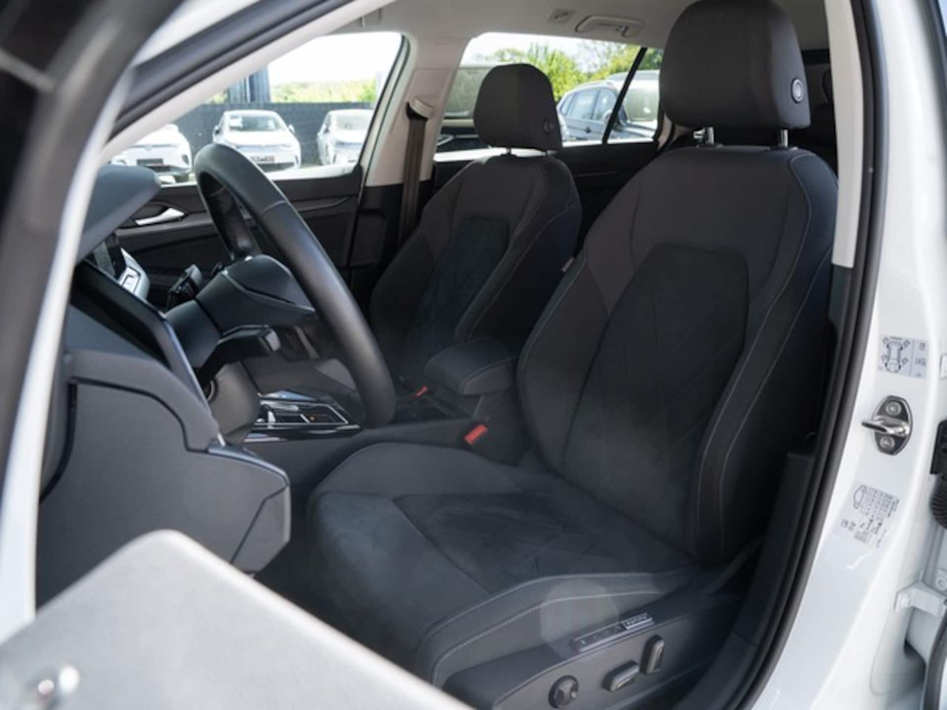 Volkswagen Golf Variant Style