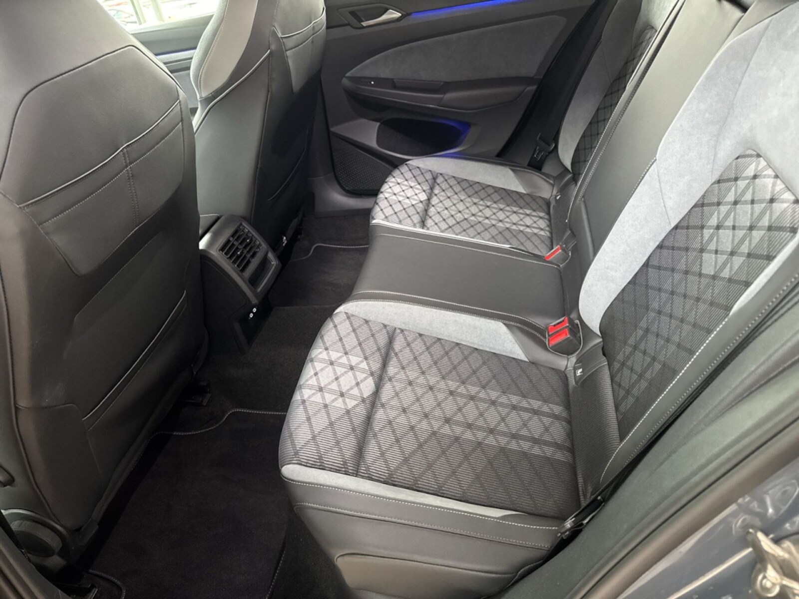 Volkswagen Golf Variant – Bild 13