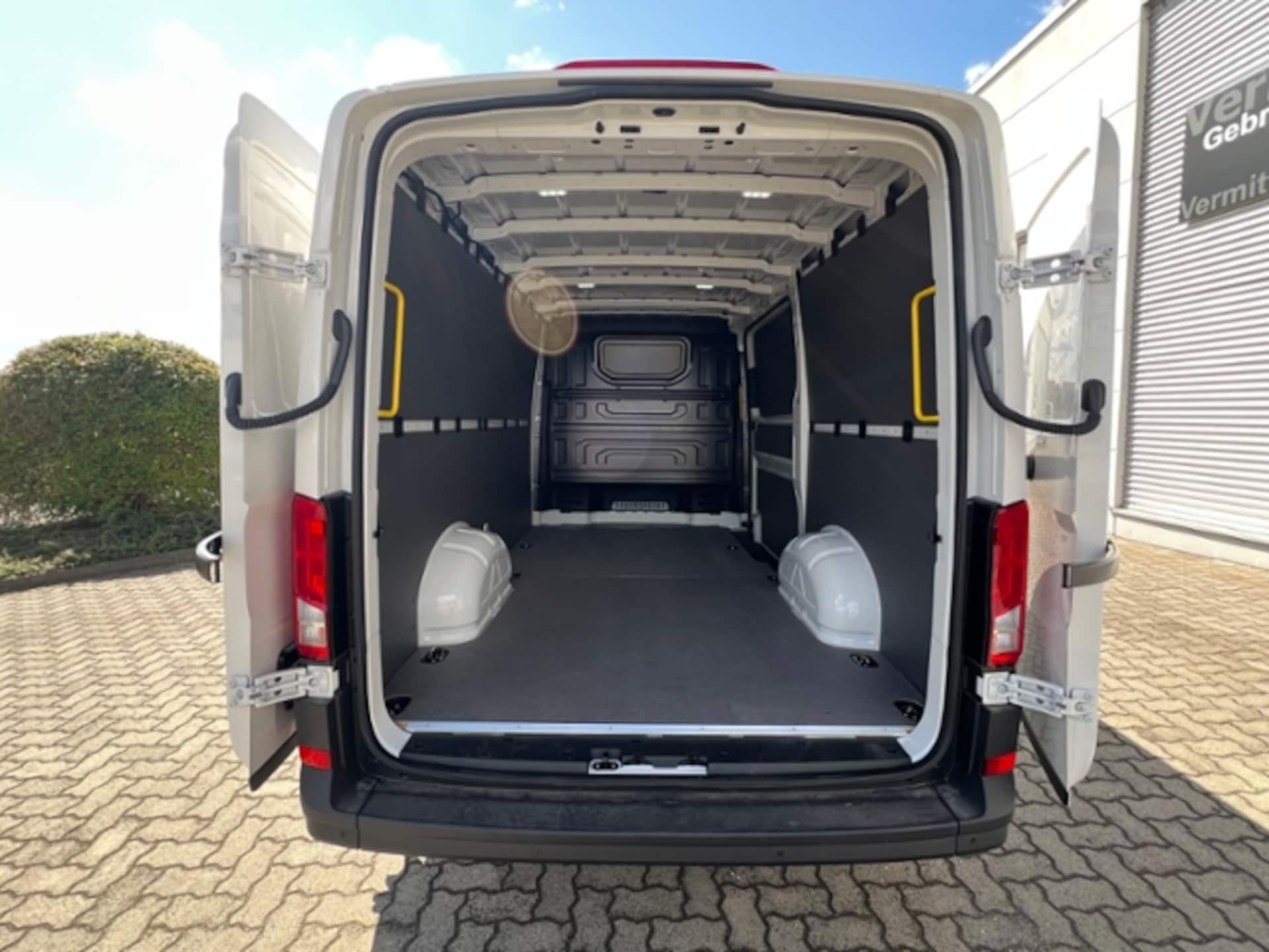 Volkswagen Crafter Kasten mittlerer Radstand