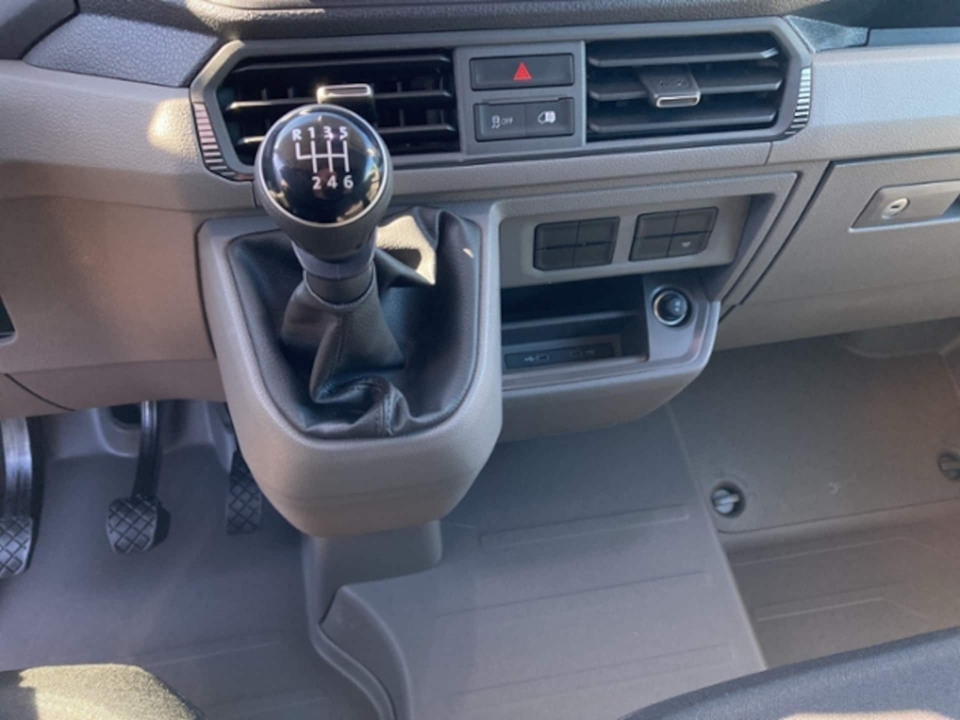 Volkswagen Crafter Kasten langer Radstand