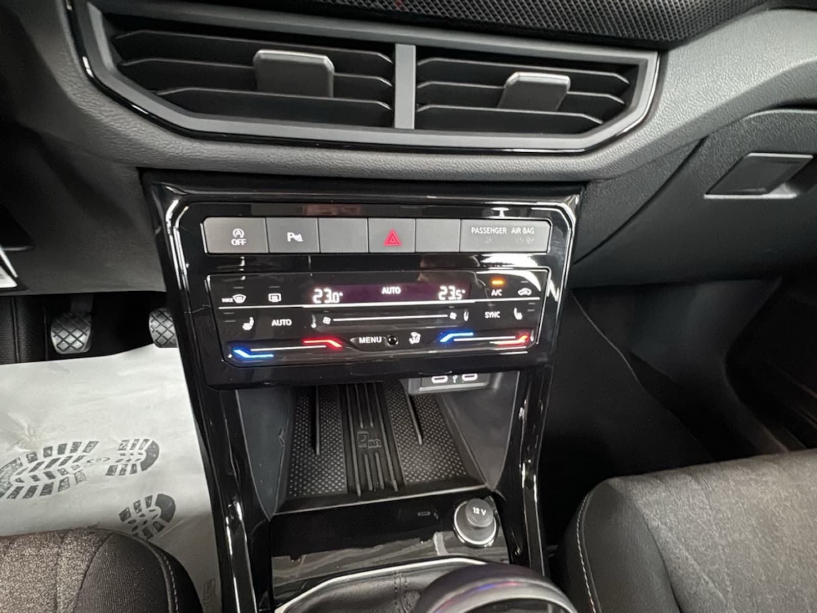 Volkswagen T-Cross – Bild 14