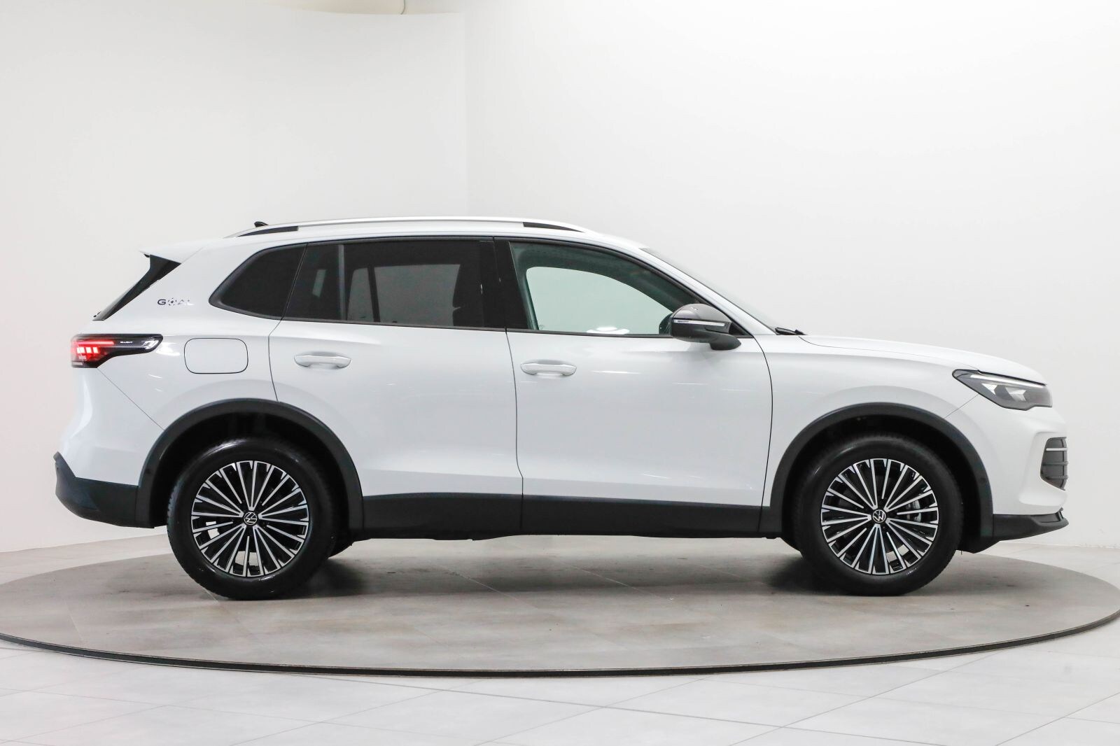 Volkswagen Tiguan – Bild 11