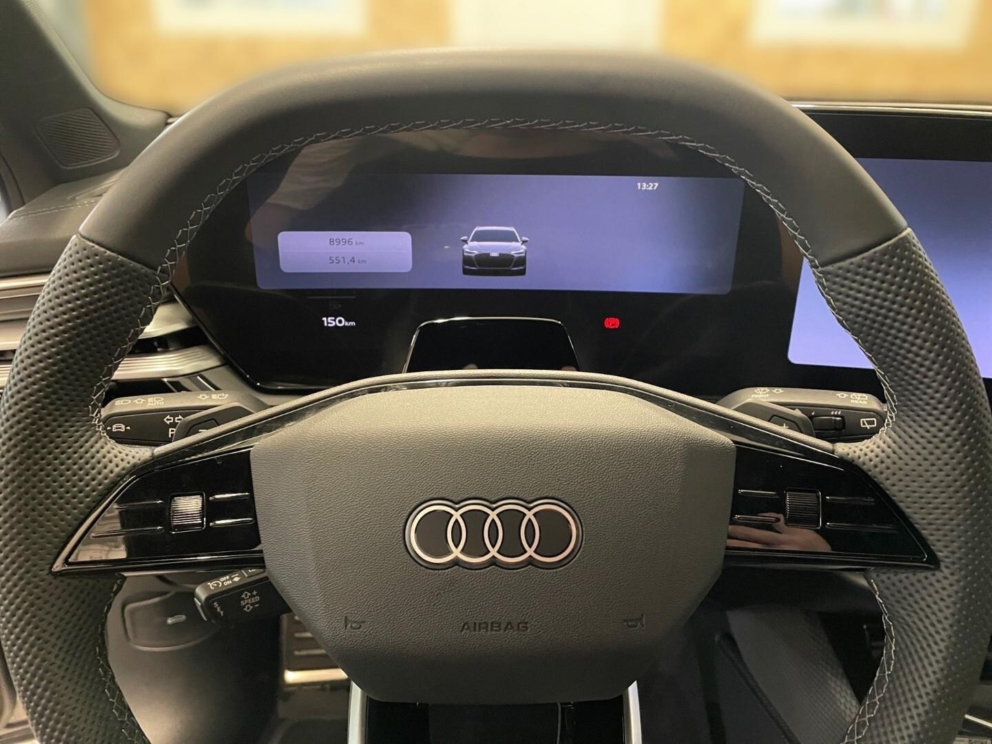 Bild über Audi A6 Avant TDI 150 kW S tronic - für weitere Informationen kontaktieren Sie den Audi Partner