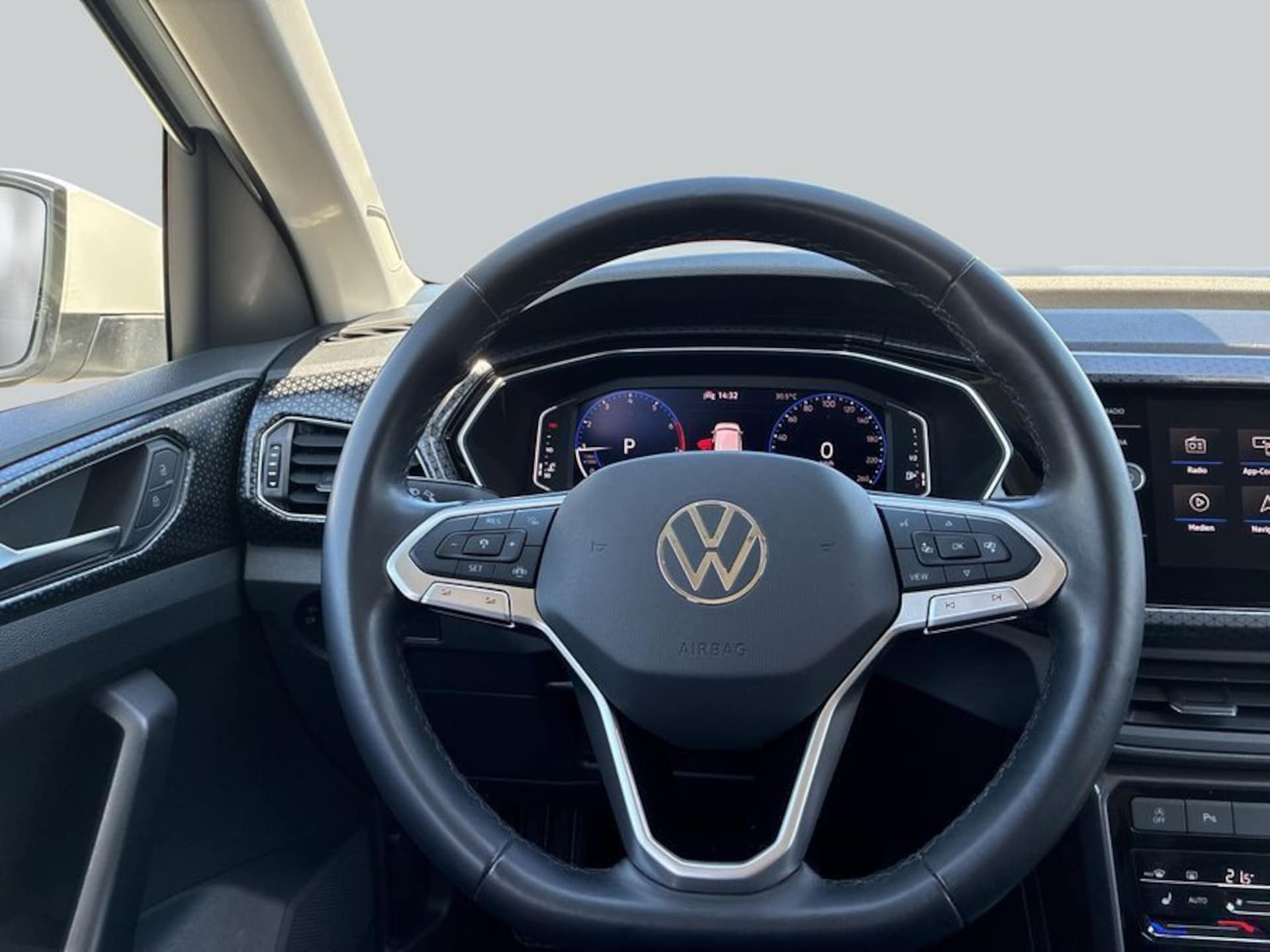 Volkswagen T-Cross Style