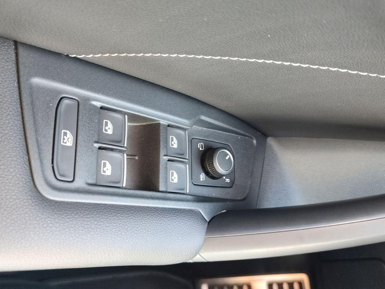 Volkswagen Tiguan – Bild 11