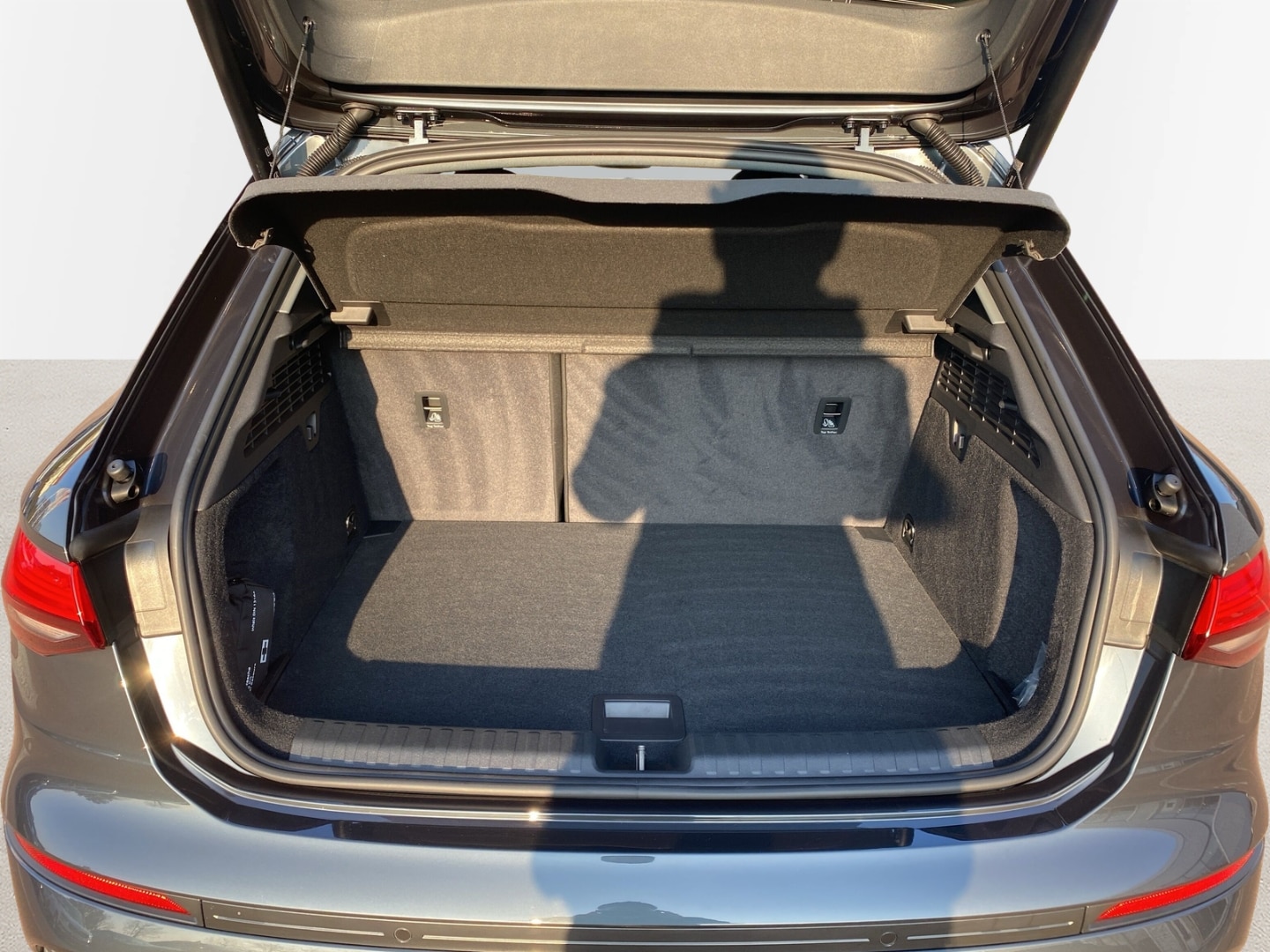 Bild über Audi A3 Sportback 30 TFSI S tronic - für weitere Informationen kontaktieren Sie den Audi Partner