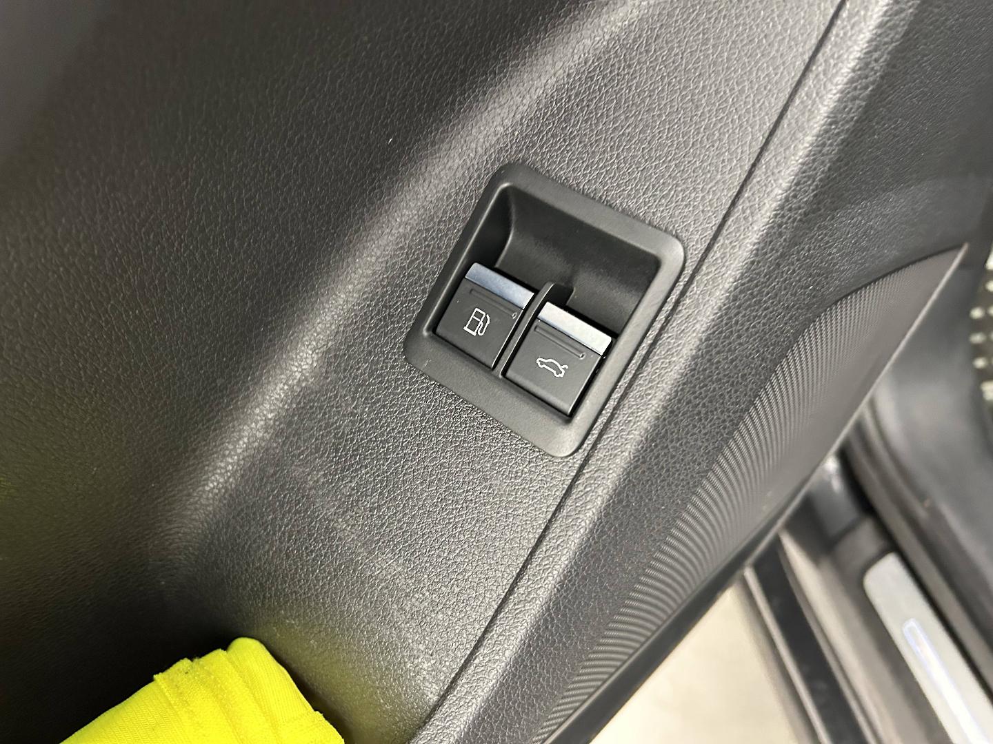 Image about Audi Q3 TFSI e S line 45 TFSI e 180 kW (245 ch) S tronic