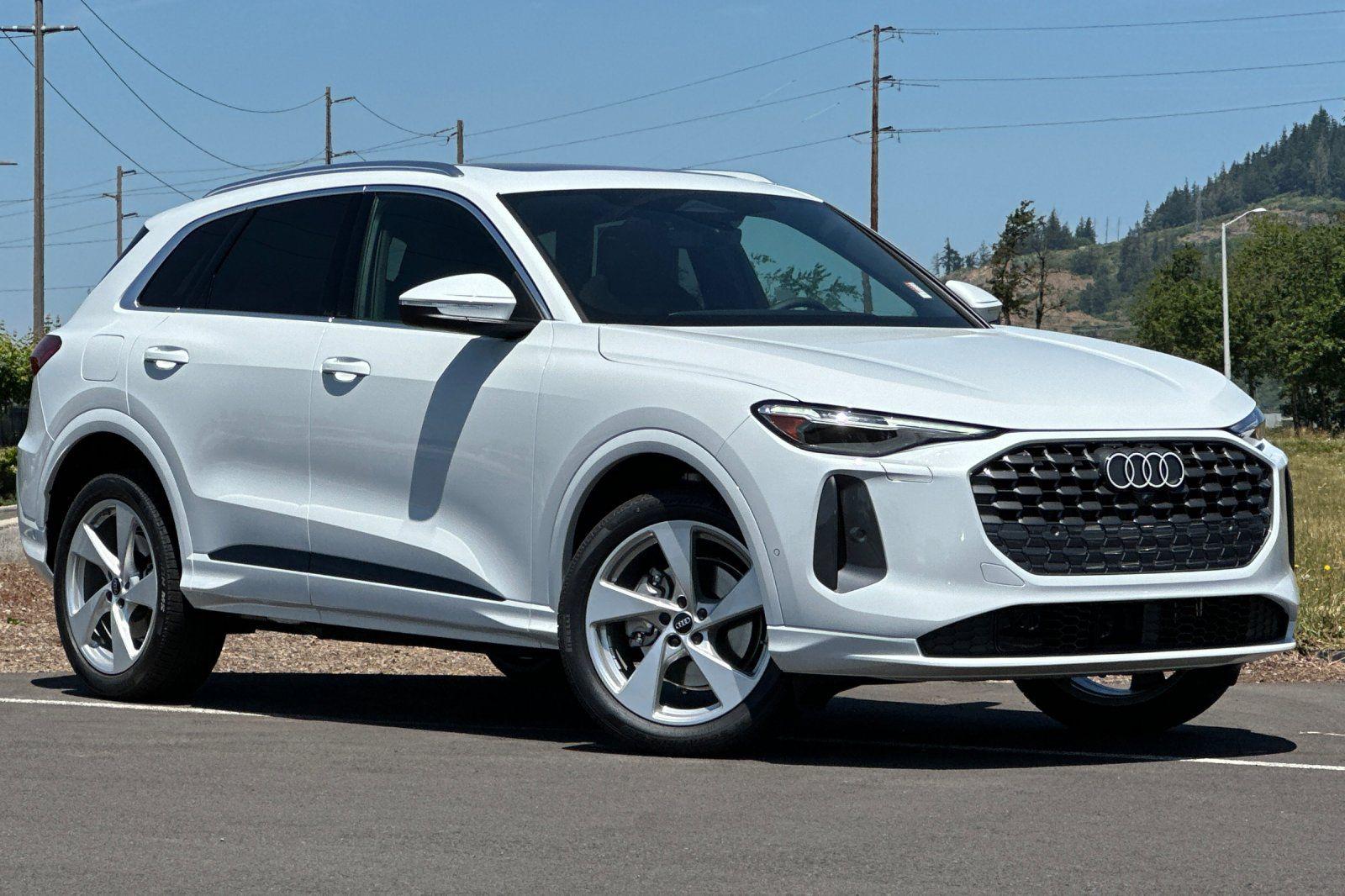 2025 Audi Q5 40 Premium Plus's photo
