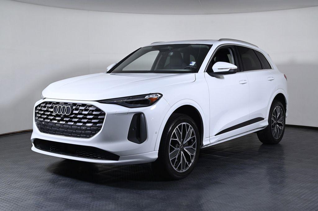 2025 Audi Q5 40 Premium Plus's photo