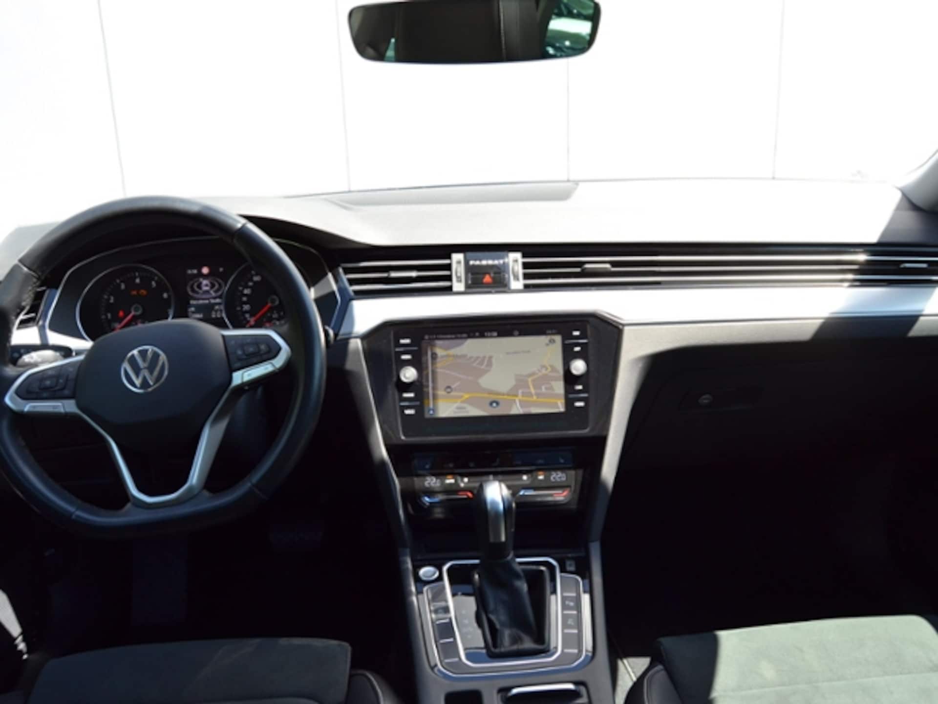 Volkswagen Passat Variant Elegance
