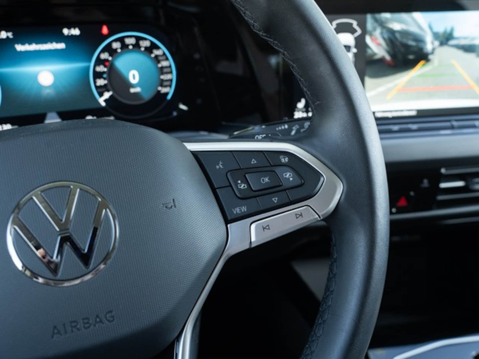 Volkswagen Golf Variant Style