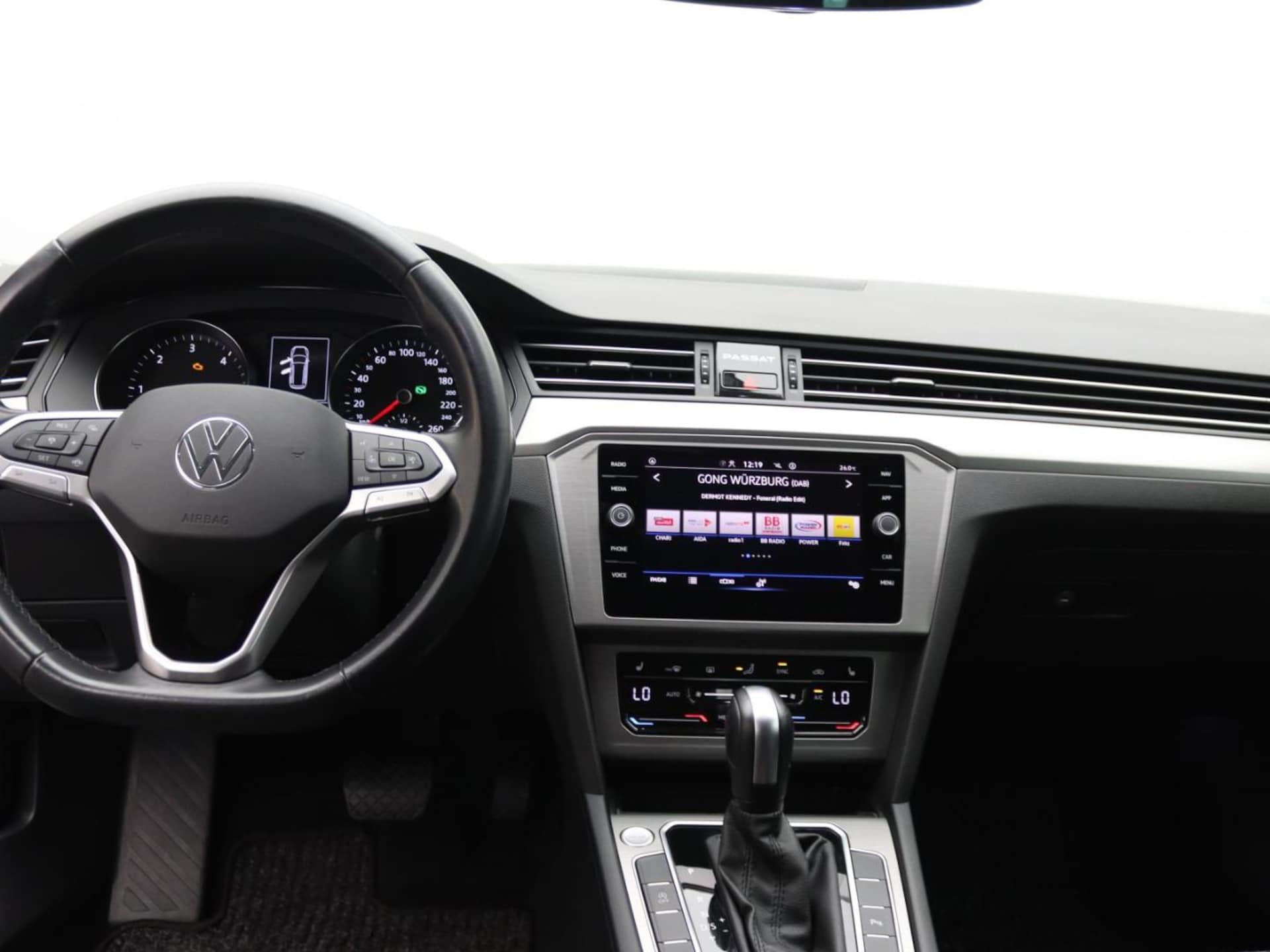 Volkswagen Passat Variant Basis-Modell