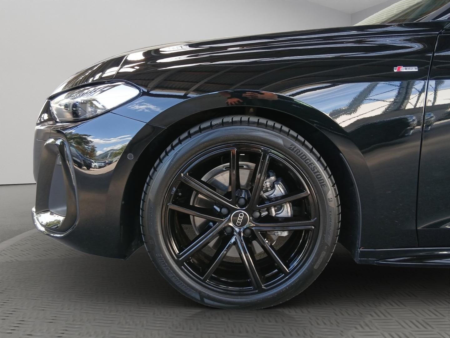 Bild über Audi A5 Avant TFSI quattro S tronic - für weitere Informationen kontaktieren Sie den Audi Partner