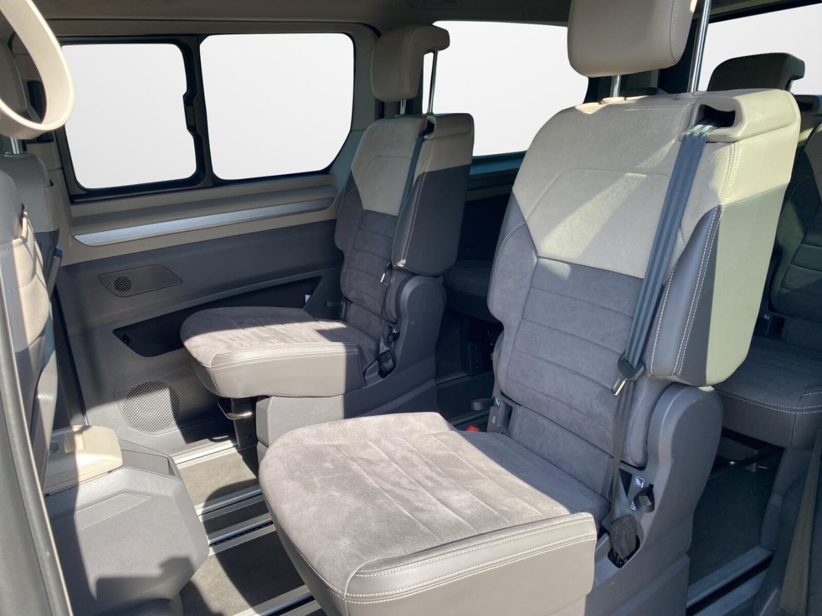 Volkswagen Multivan Langversion – Bild 12