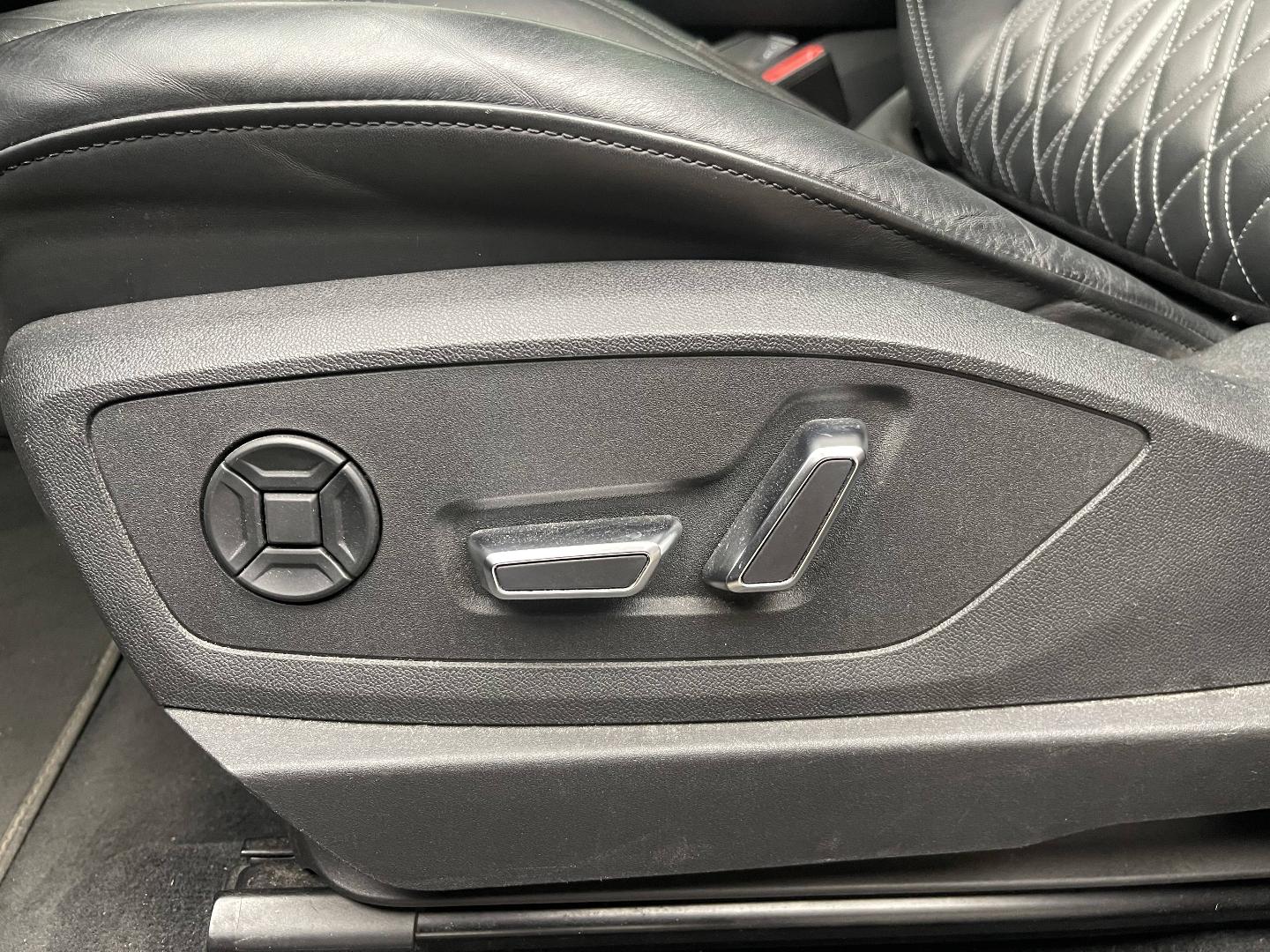 Image about Audi e-tron Sportback S line 55 quattro 300,00 kW