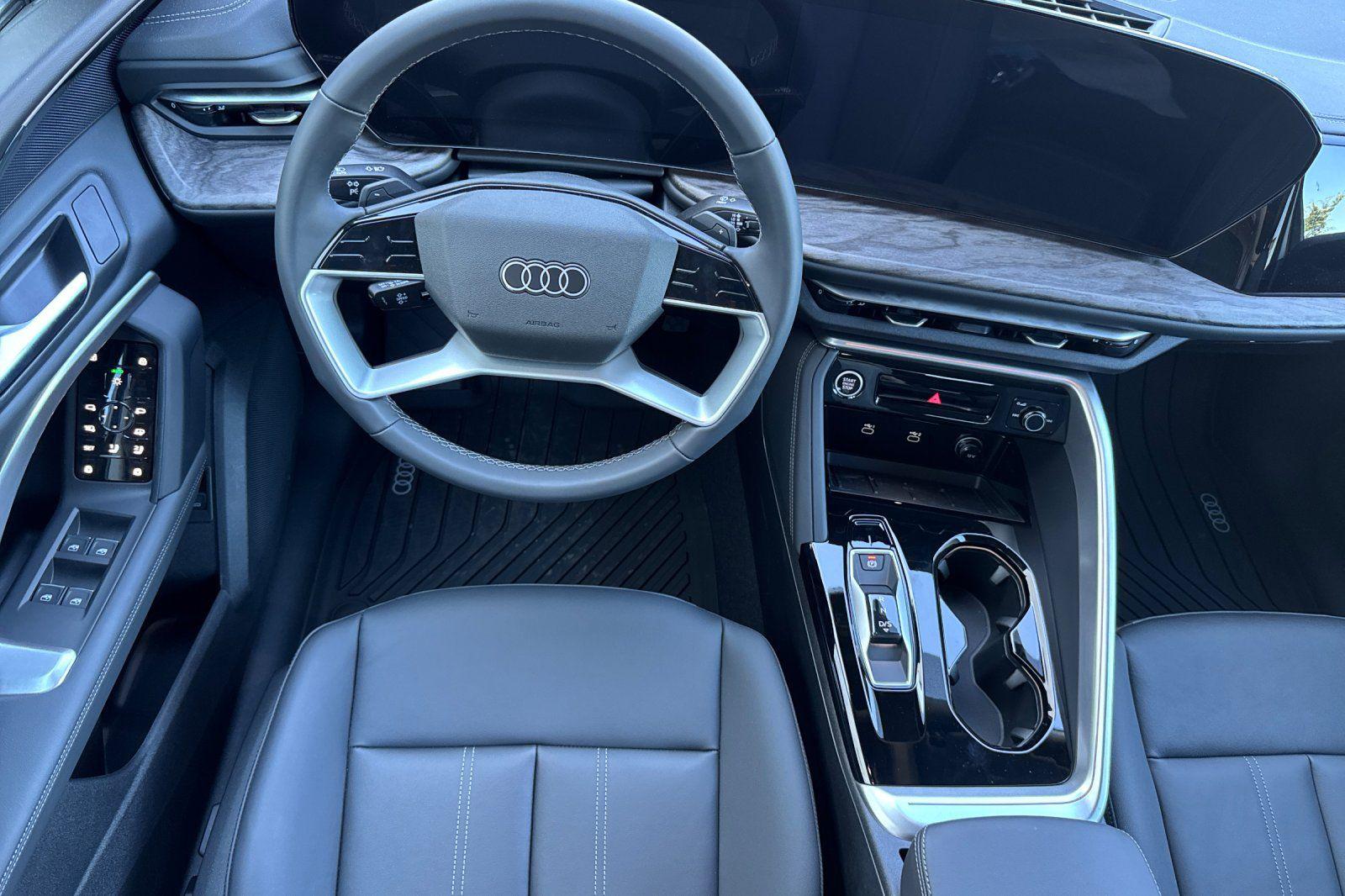 2025 Audi Q5 Premium - Photo 13