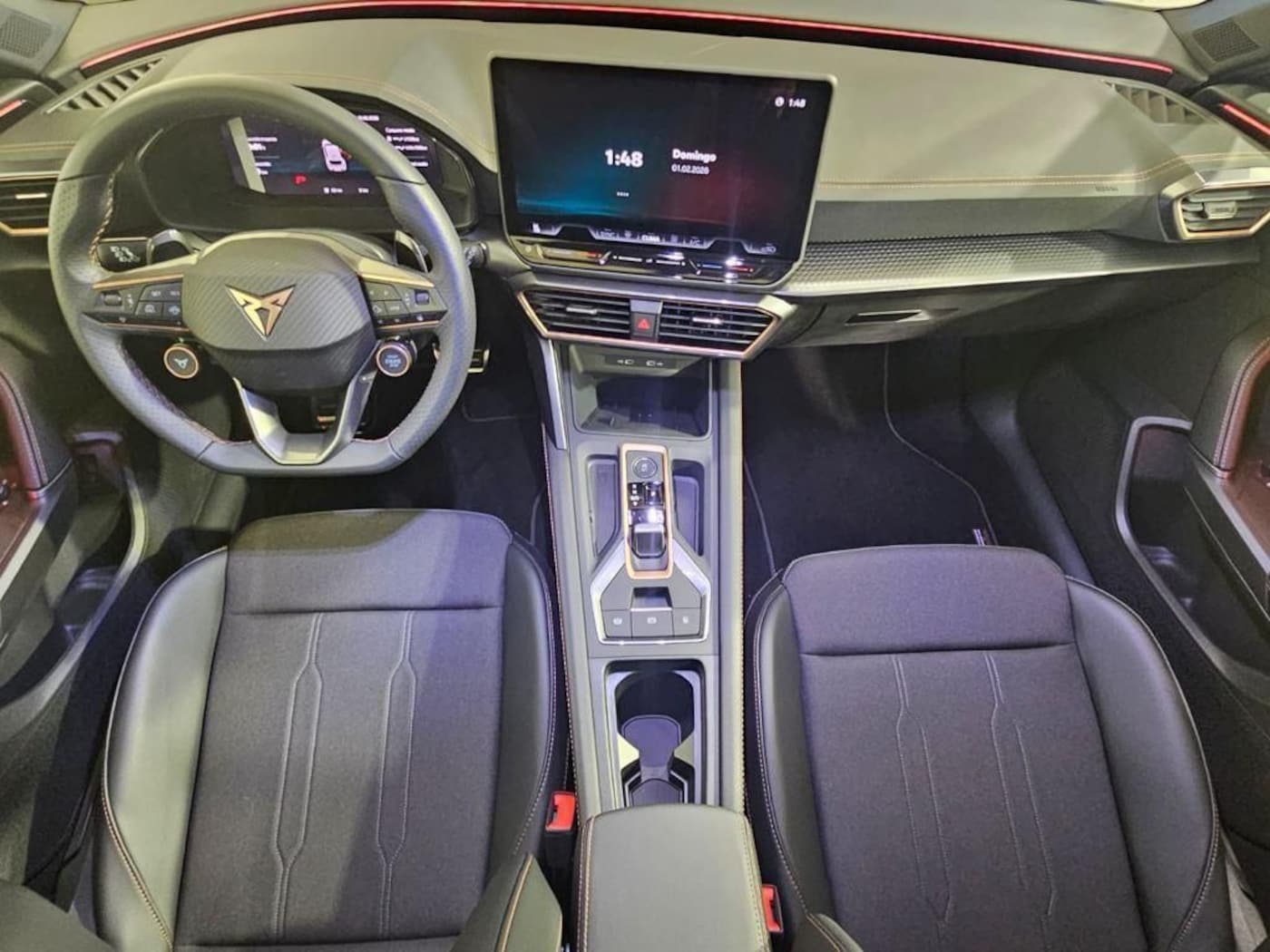CUPRA Leon León 1.5 TSI e-Hybrid DSG 150 kW (204 CV) — photo 4