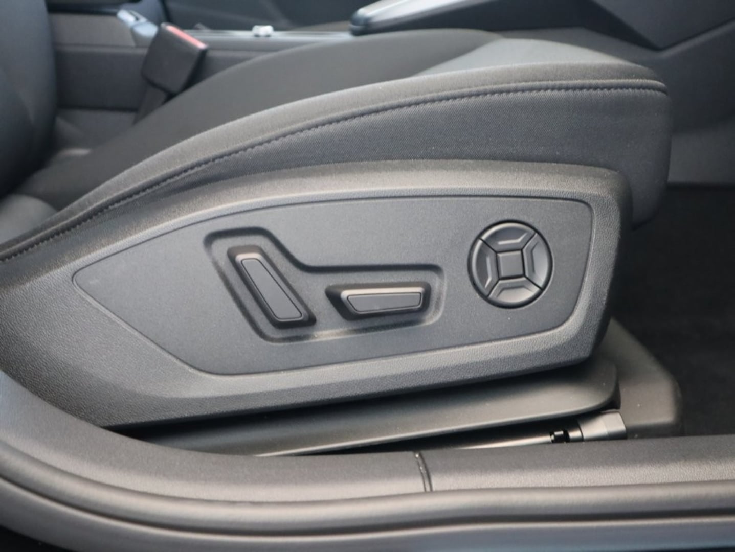 Audi A3 Sportback 30 TFSI advanced 85(116) kW(PS) S tronic for more details contact your dealer