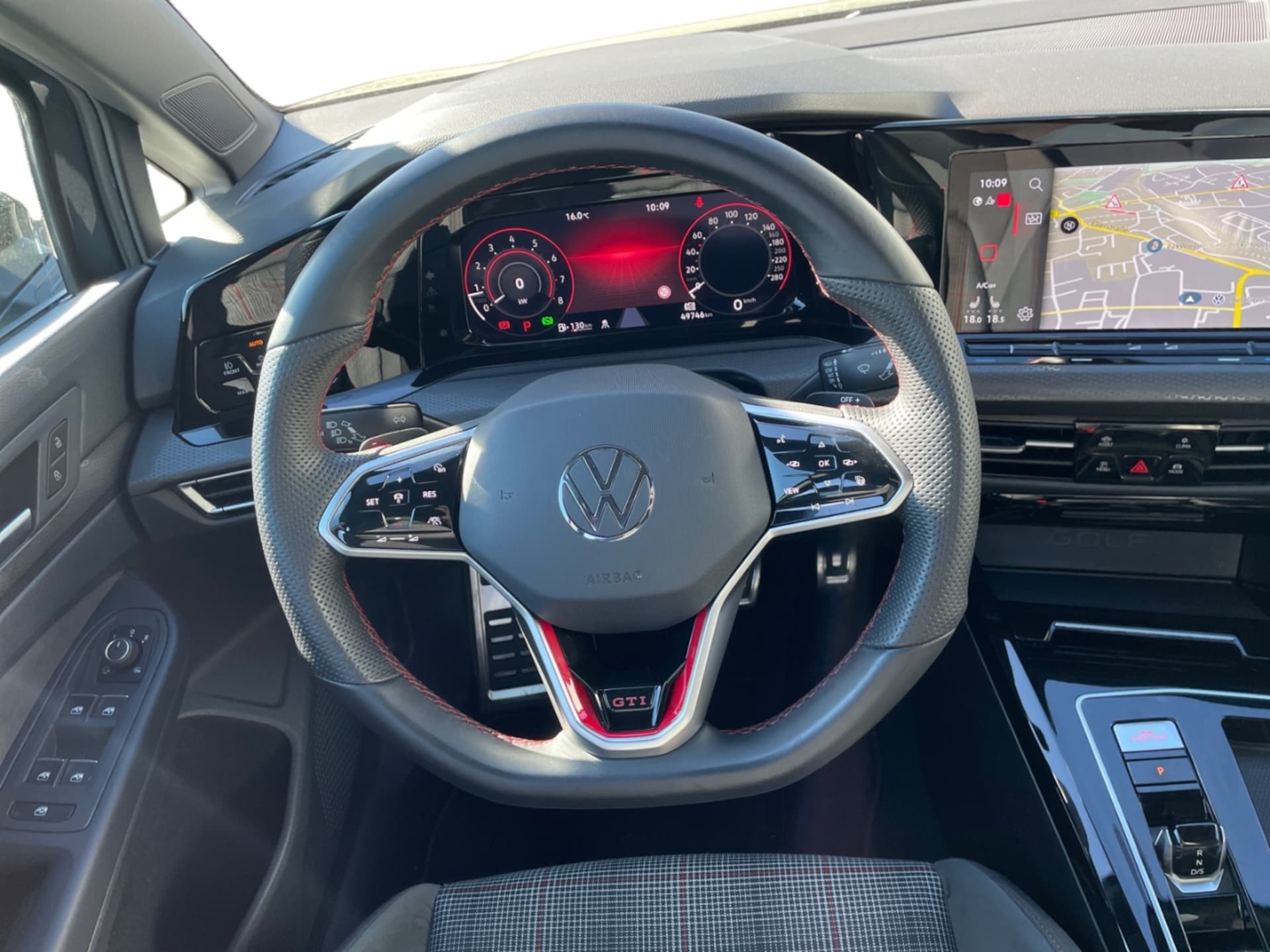Volkswagen Golf GTI