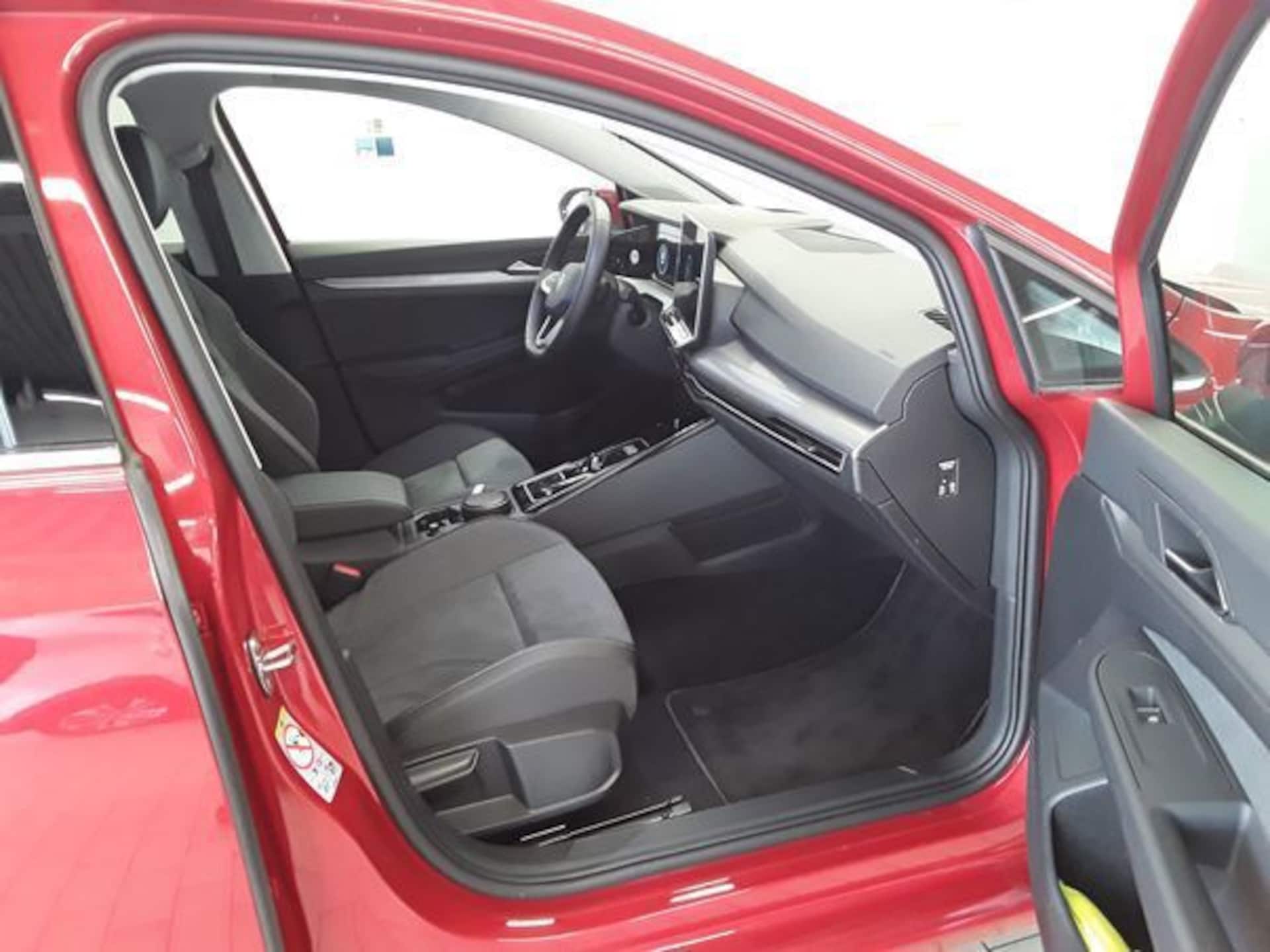Volkswagen Golf Style