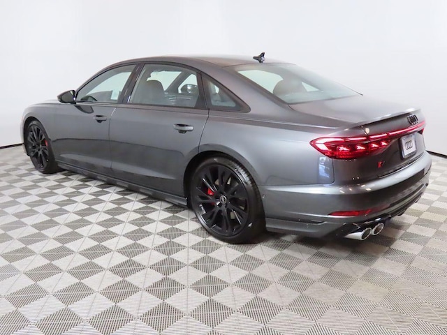 2025 Audi S8 L