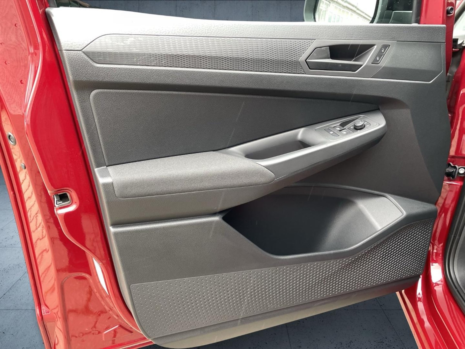 Volkswagen Caddy Basis-Modell