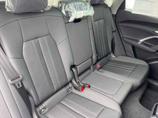 2025 Audi Q5 Premium - Photo 14