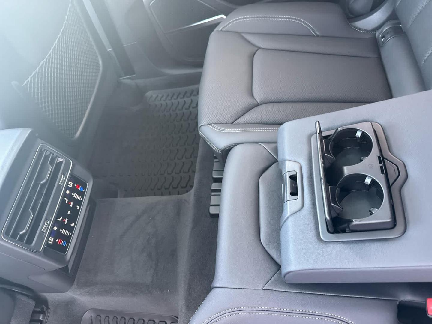 2026 Audi Q8 Premium Plus - Photo 27