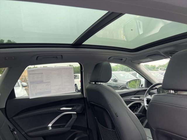 2025 Audi Q5 Premium - Photo 16