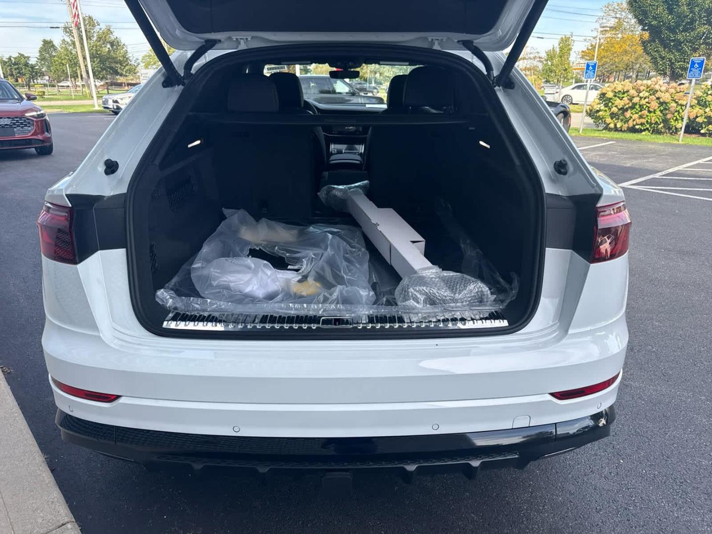 2026 Audi Q8 Premium Plus - Photo 30