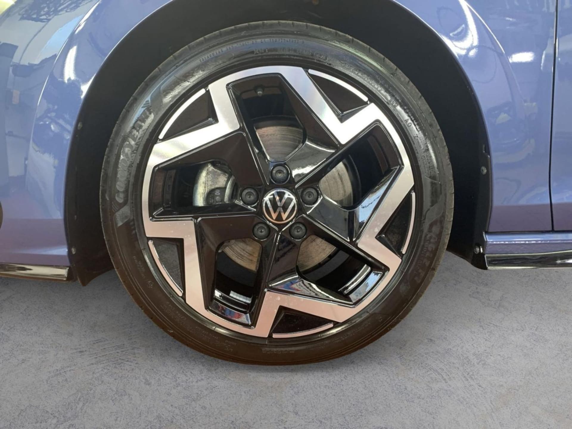 Volkswagen Golf R-Line