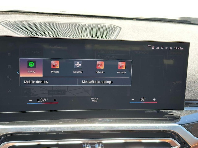 2023 BMW 330i