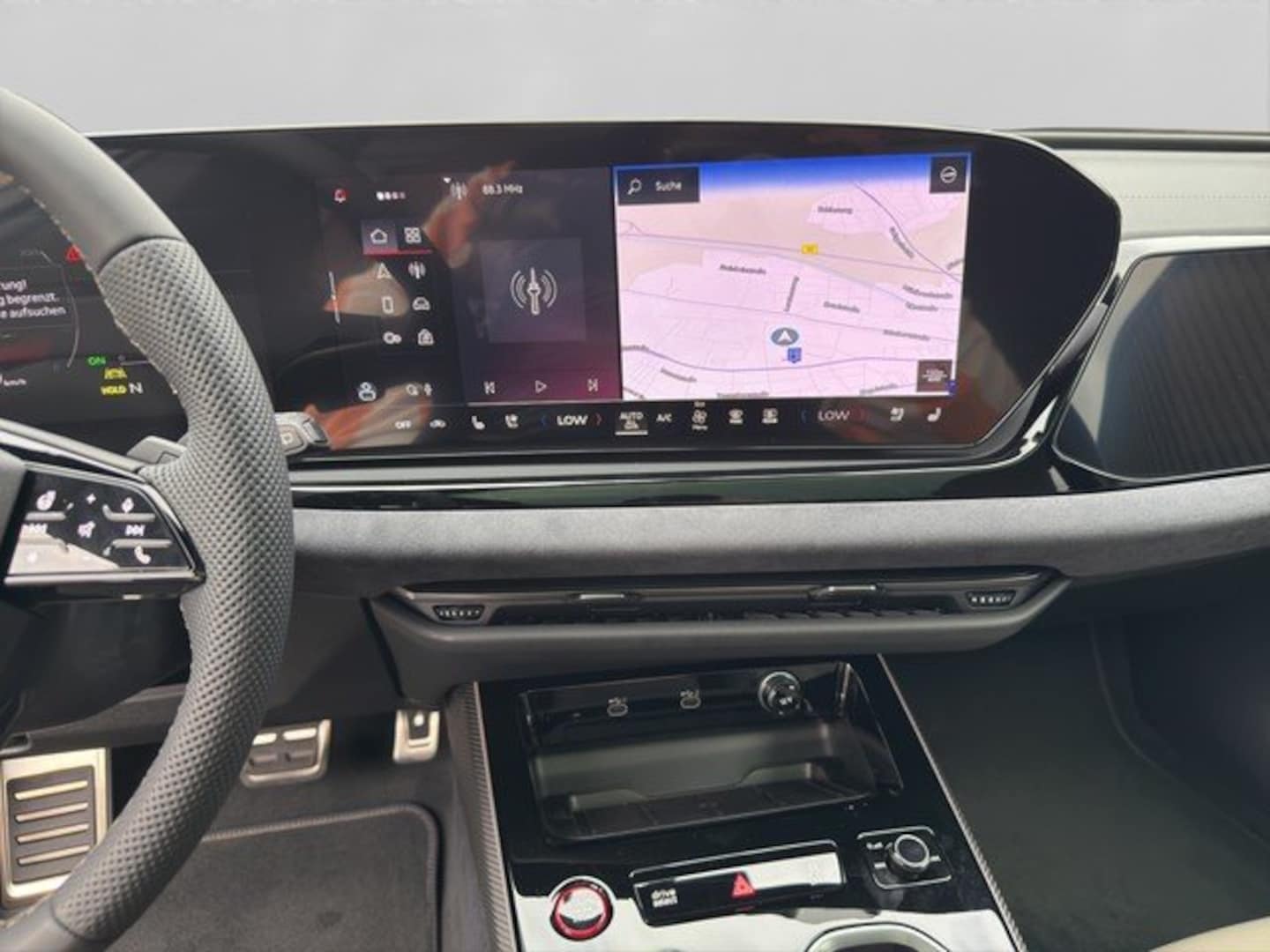Bild über Audi A6 Avant TFSI quattro 270 kW S tronic - für weitere Informationen kontaktieren Sie den Audi Partner